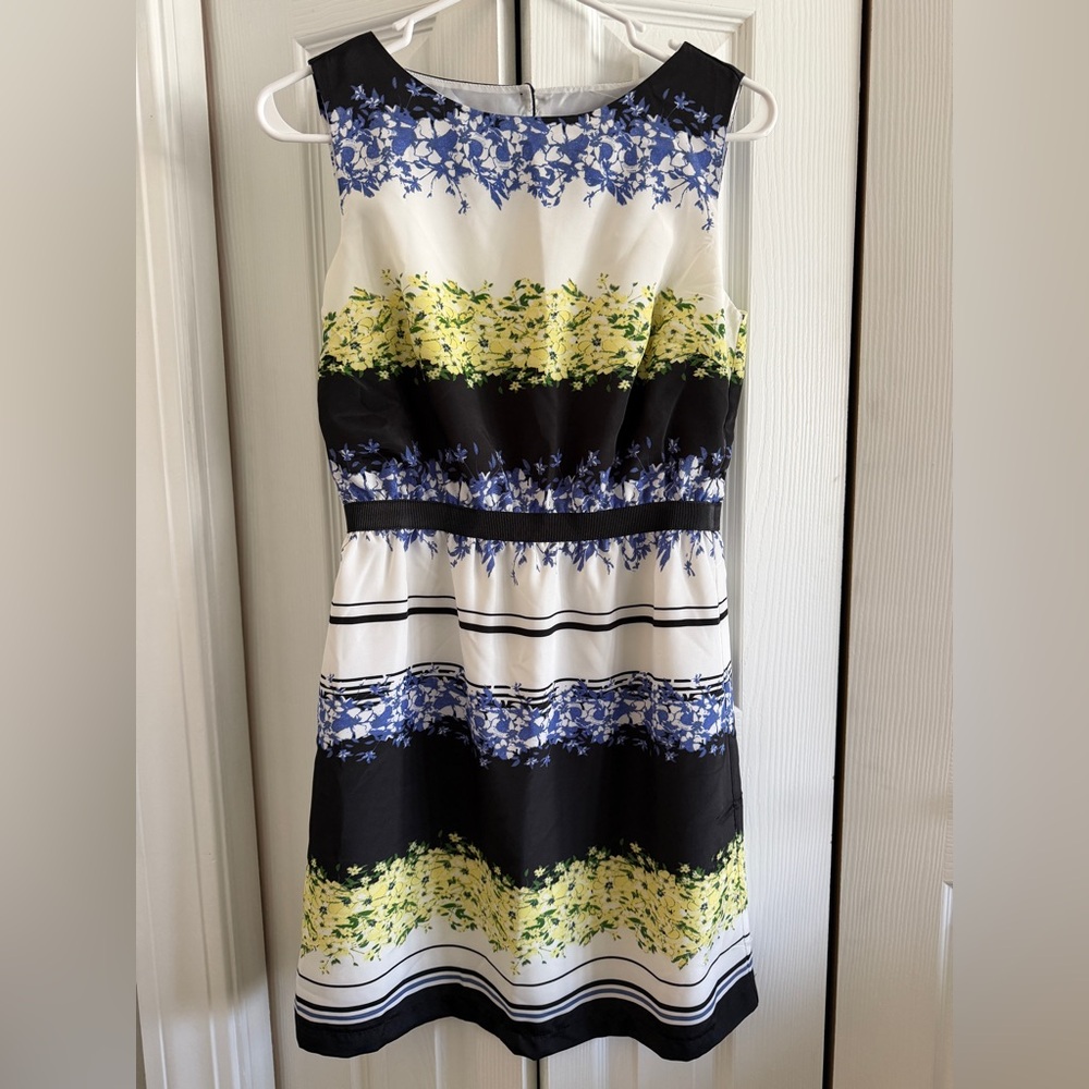 LOFT Petite White Sleeveless Dress with Blue Floral Accents - Small/Petite